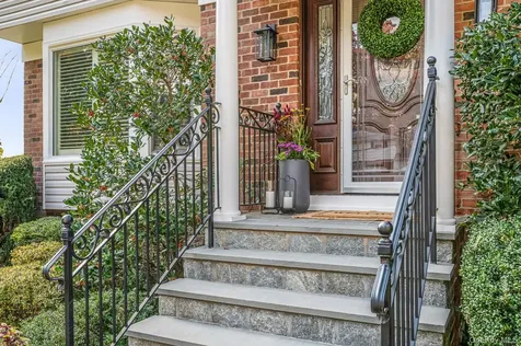 63 Underhill Road Scarsdale NY 10583
