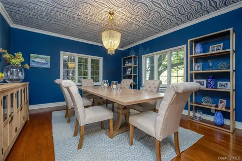 209 Pondfield Road W Bronxville NY 10708