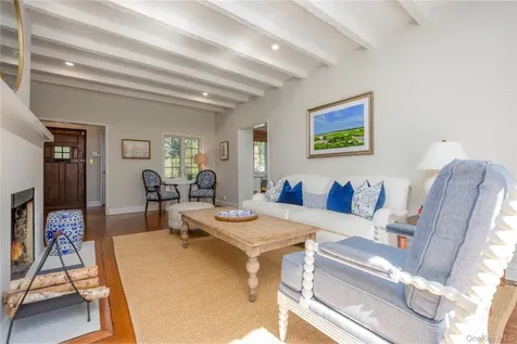 209 Pondfield Road W Bronxville NY 10708