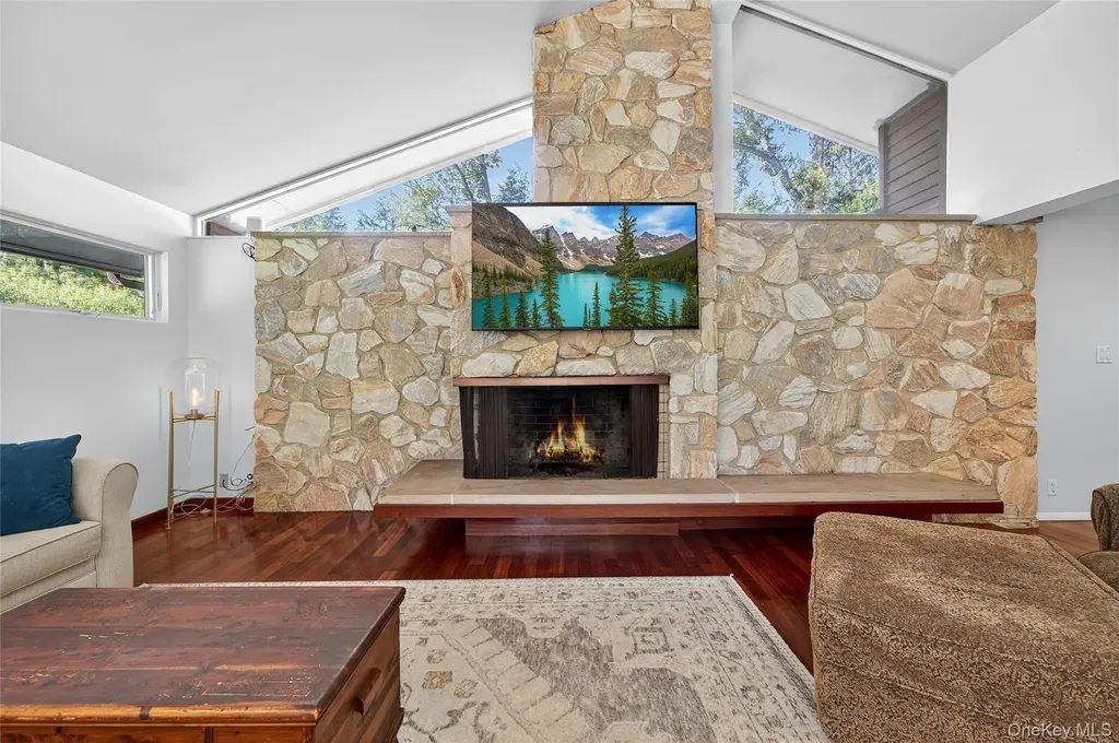 35 Deer Path Road Tuxedo Park NY 10987