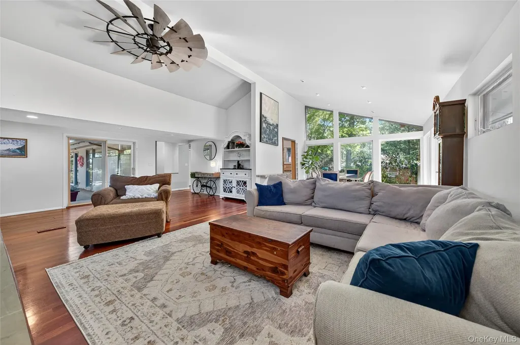 35 Deer Path Road Tuxedo Park NY 10987