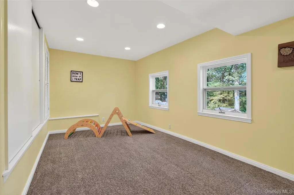 35 Deer Path Road Tuxedo Park NY 10987