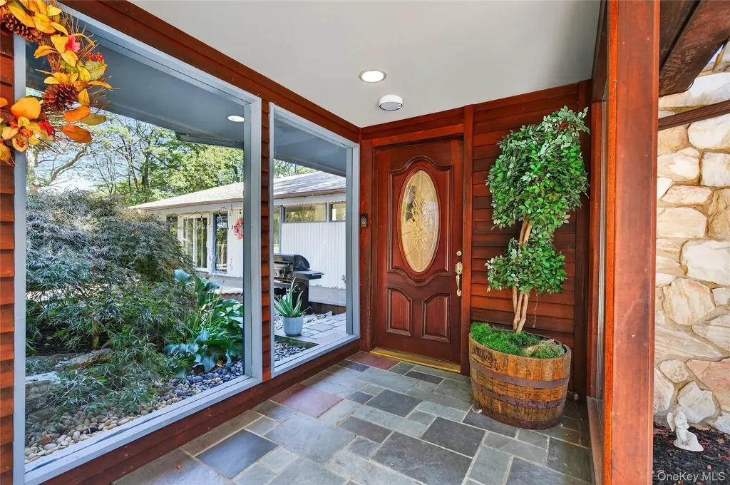 35 Deer Path Road Tuxedo Park NY 10987