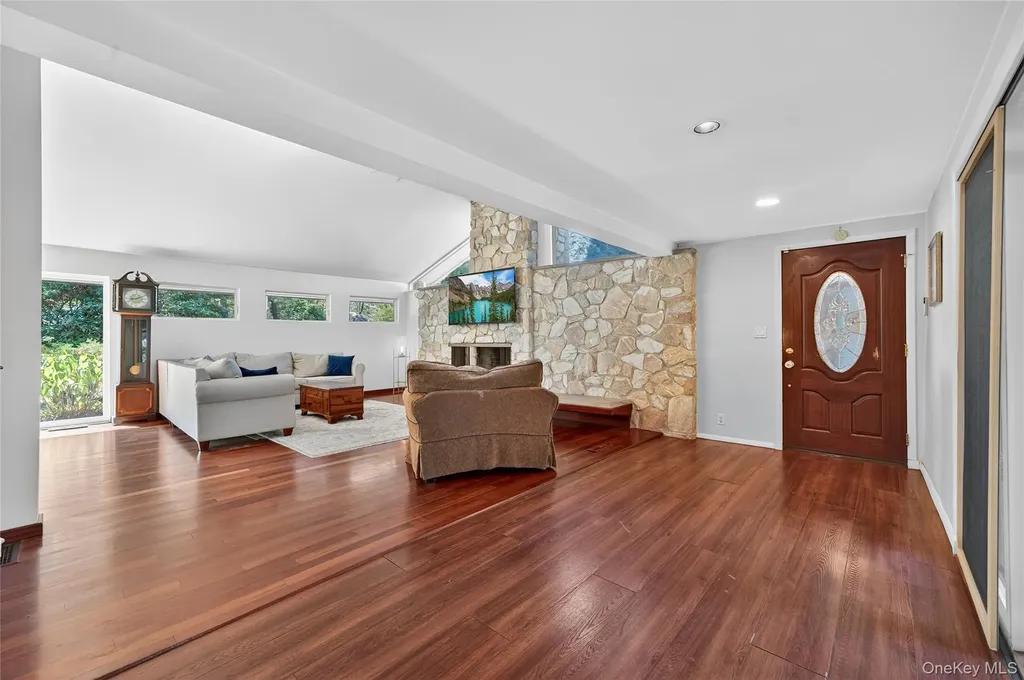35 Deer Path Road Tuxedo Park NY 10987