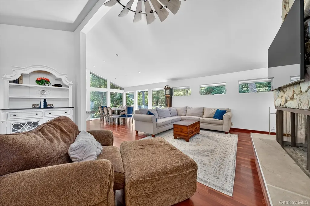 35 Deer Path Road Tuxedo Park NY 10987