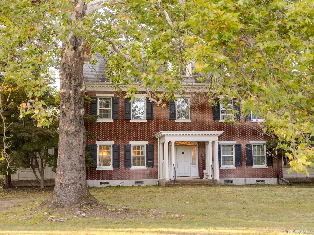 63 Colonial Avenue Warwick NY 10990