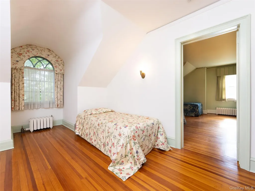 63 Colonial Avenue Warwick NY 10990
