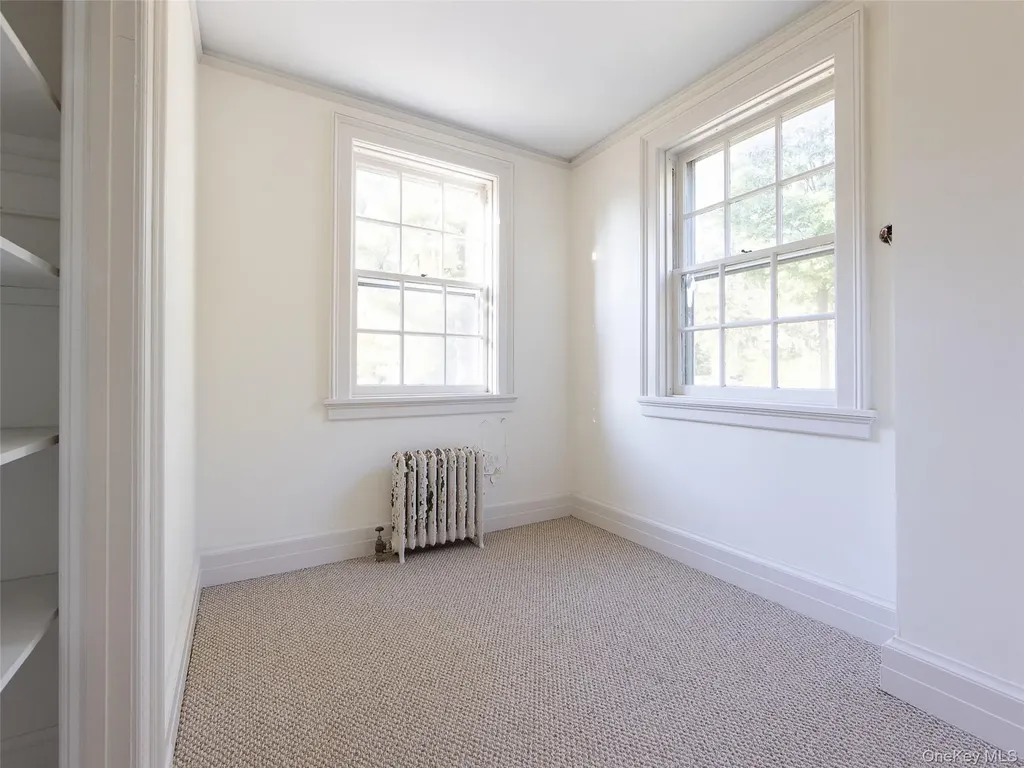 63 Colonial Avenue Warwick NY 10990