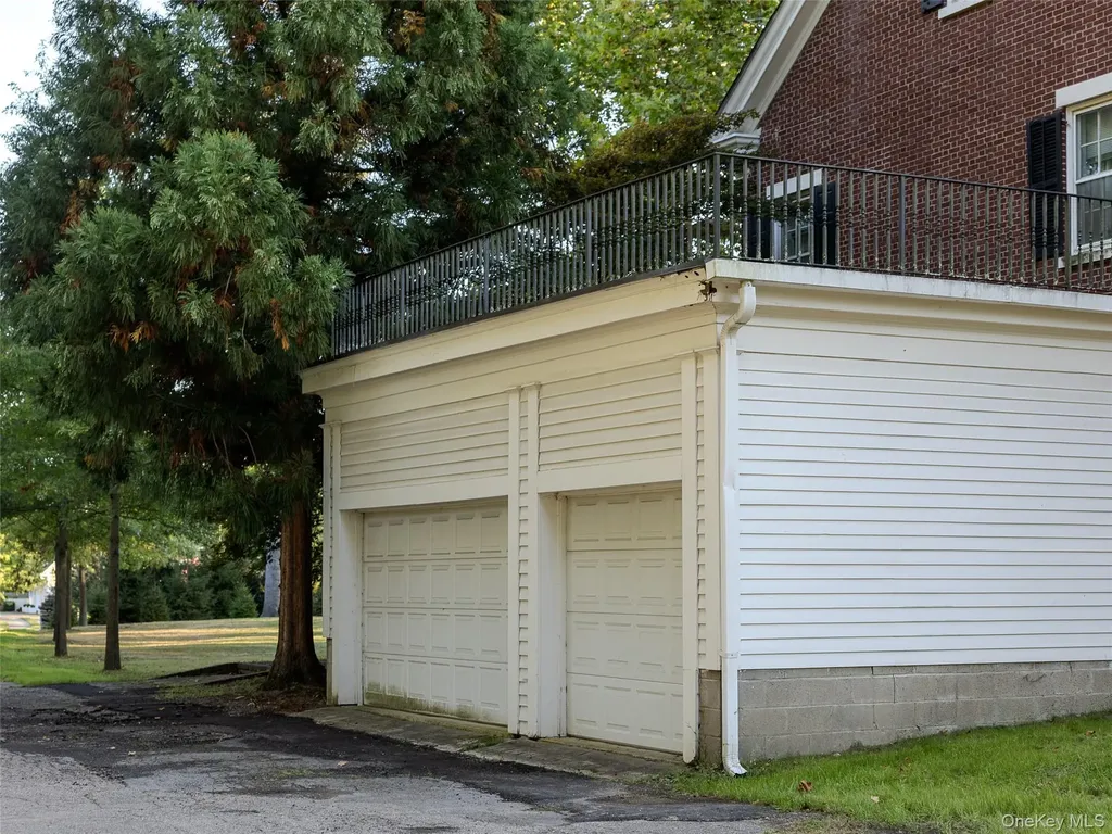 63 Colonial Avenue Warwick NY 10990