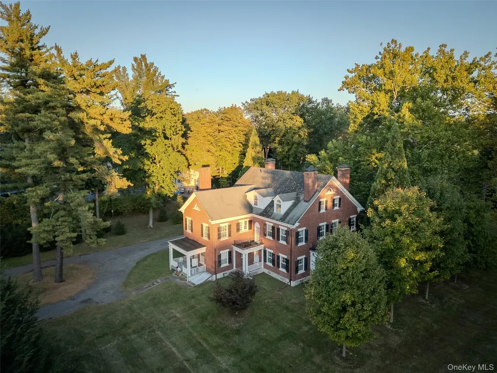 63 Colonial Avenue Warwick NY 10990