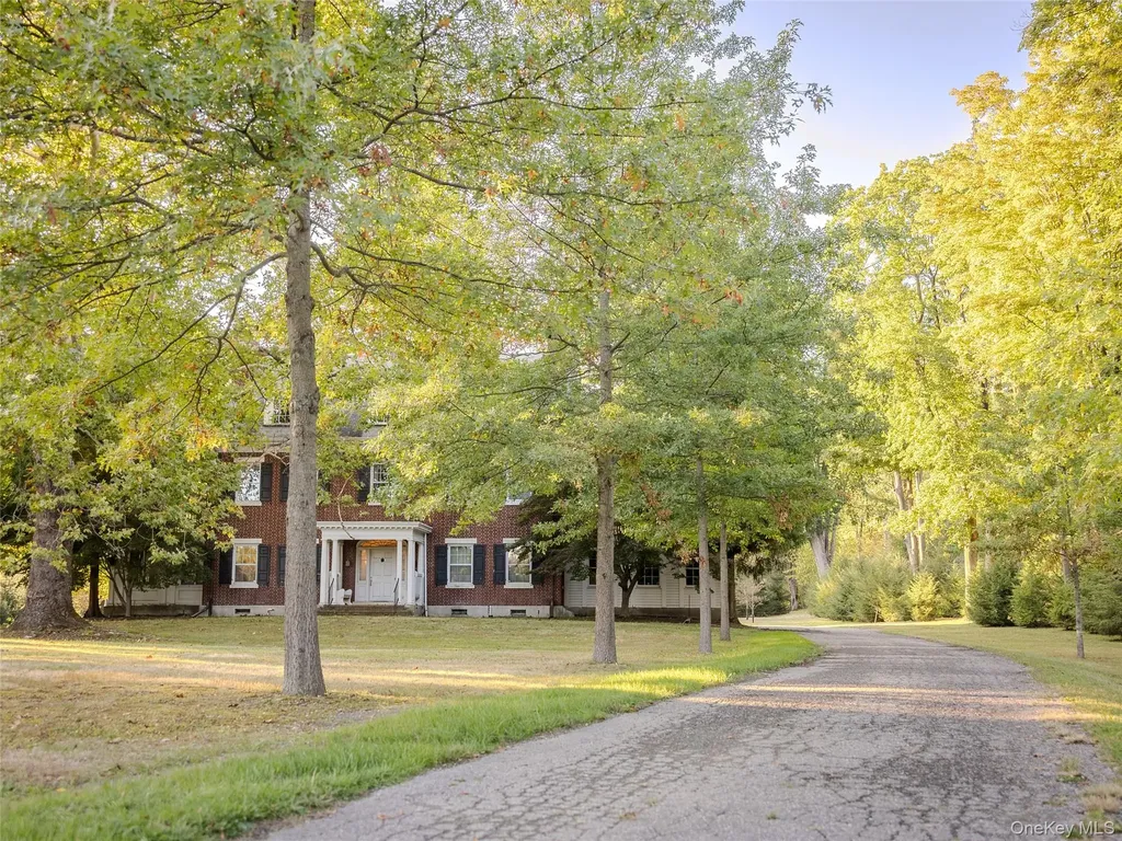 63 Colonial Avenue Warwick NY 10990