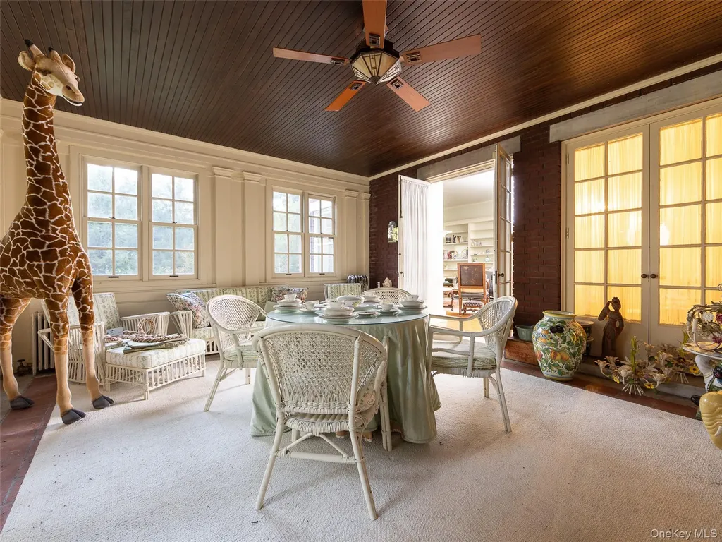 63 Colonial Avenue Warwick NY 10990