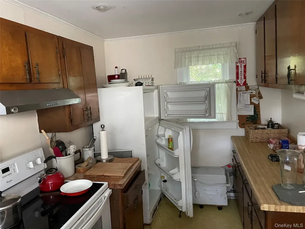 40 Fulton Avenue Mastic NY 11950