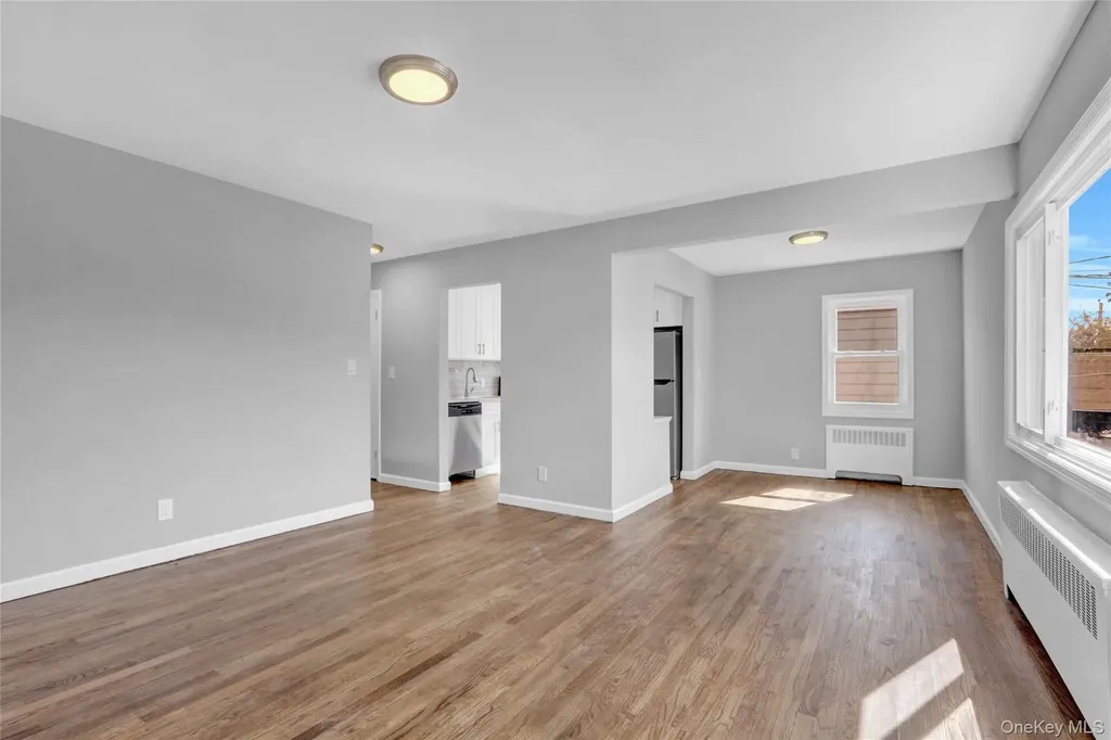 318 Vincent Avenue Lynbrook NY 11563
