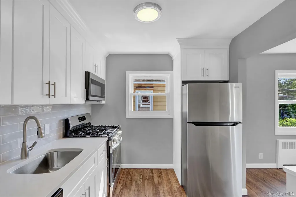 318 Vincent Avenue Lynbrook NY 11563