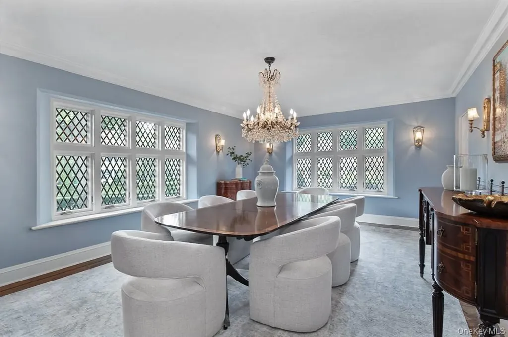 21 Hampshire Road Bronxville NY 10708