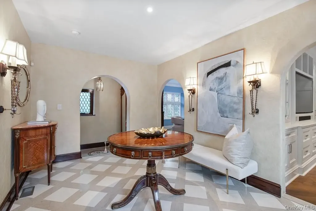 21 Hampshire Road Bronxville NY 10708