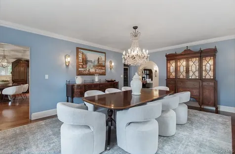 21 Hampshire Road Bronxville NY 10708
