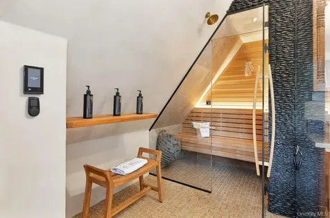 21 Hampshire Road Bronxville NY 10708