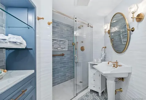 21 Hampshire Road Bronxville NY 10708