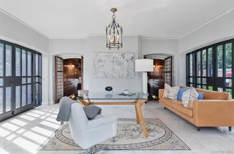 21 Hampshire Road Bronxville NY 10708