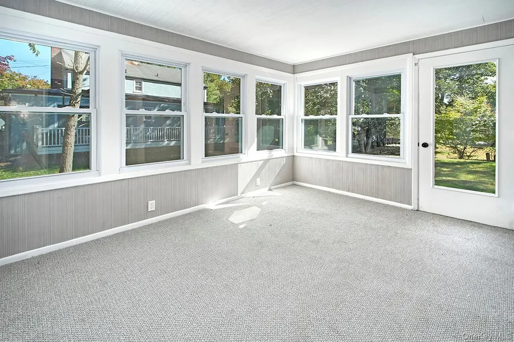 134 E Stevens Avenue Valhalla NY 10595