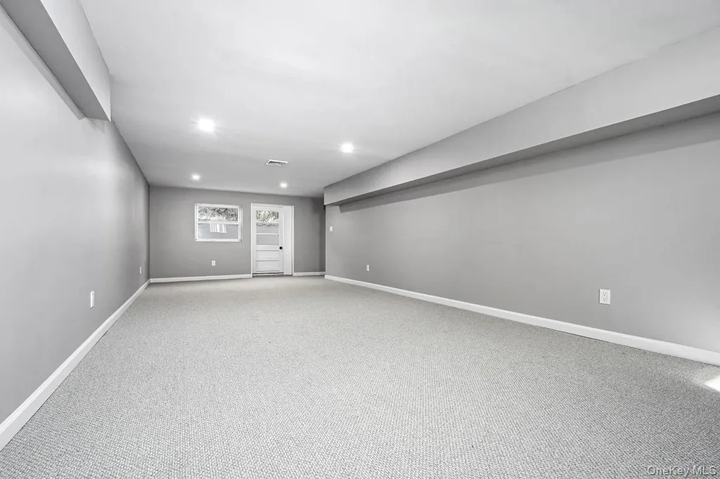 134 E Stevens Avenue Valhalla NY 10595