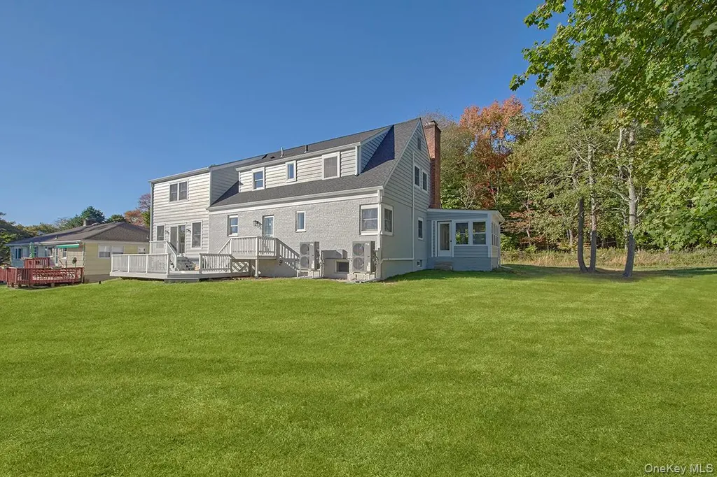 134 E Stevens Avenue Valhalla NY 10595