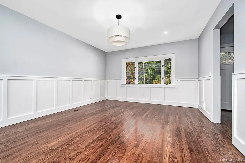 134 E Stevens Avenue Valhalla NY 10595