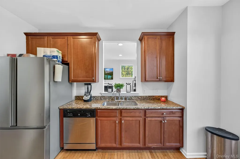 23 Avoncroft Lane Middletown NY 10940