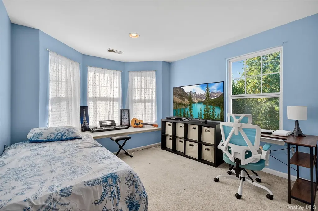 23 Avoncroft Lane Middletown NY 10940