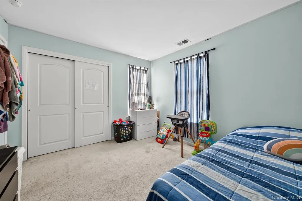 23 Avoncroft Lane Middletown NY 10940