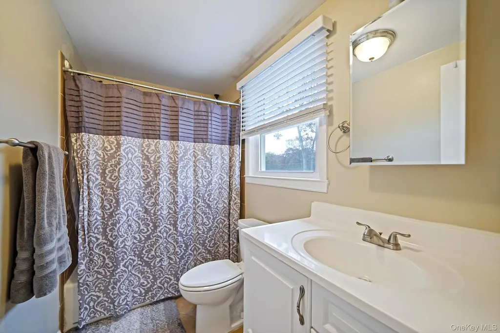 4 Willow Road Rocky Point NY 11778