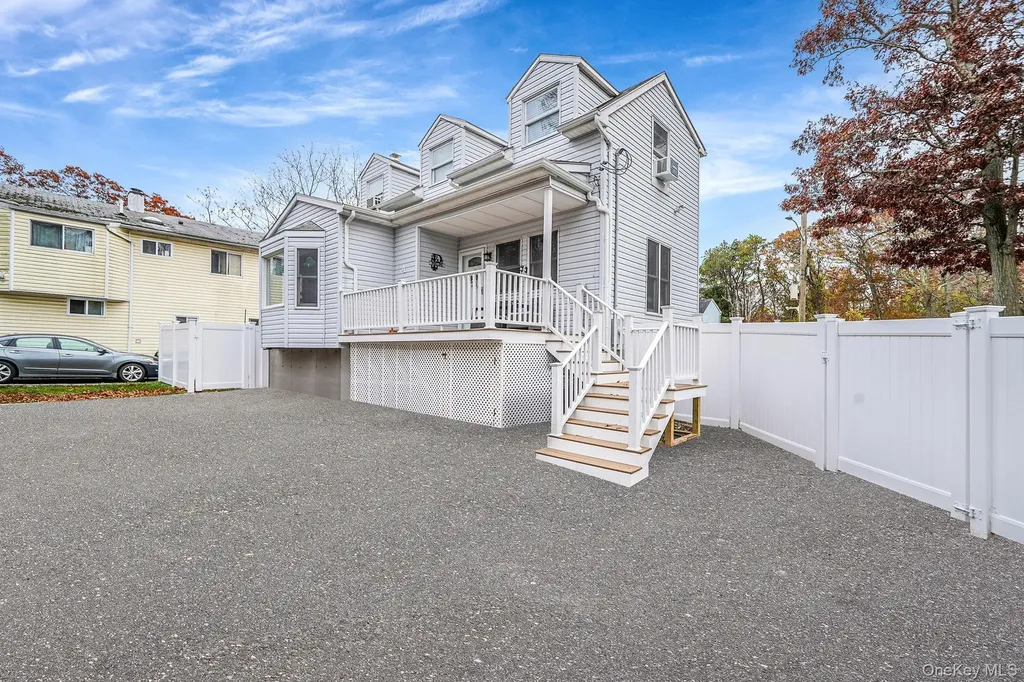 4 Willow Road Rocky Point NY 11778