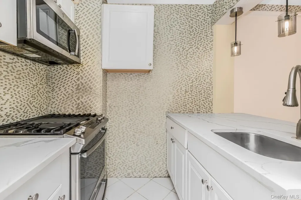 4315 Webster Avenue Bronx NY 10470