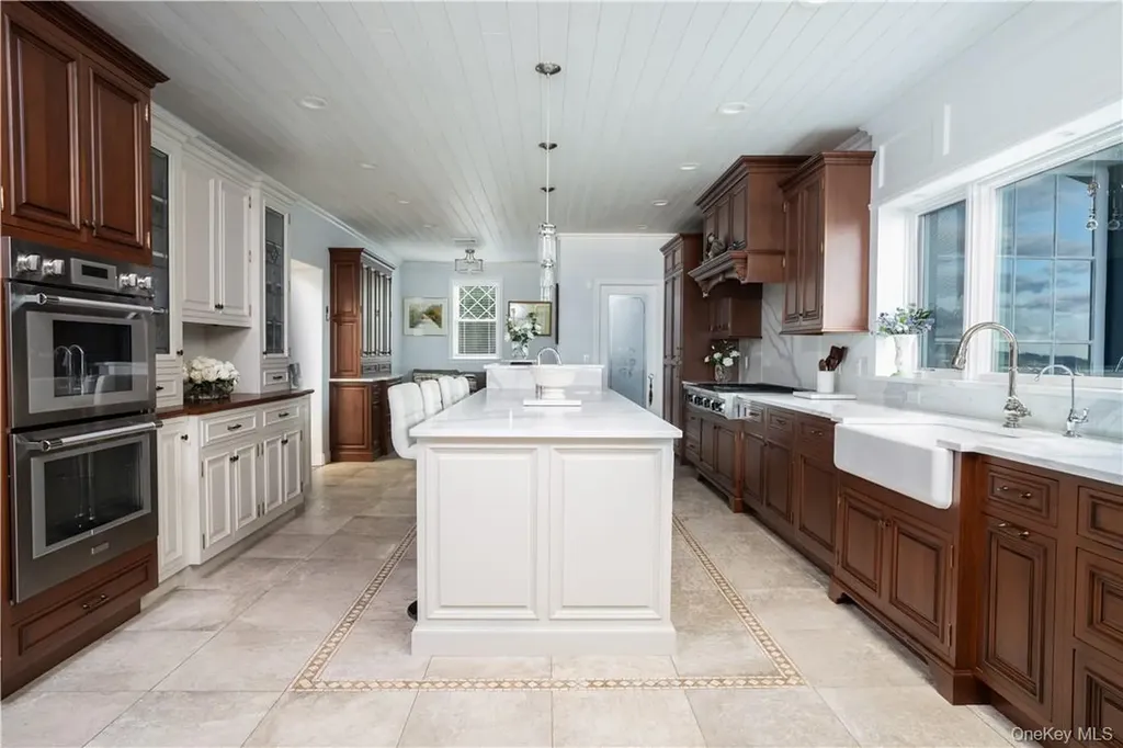 9 Voorhis Nyack NY 10960