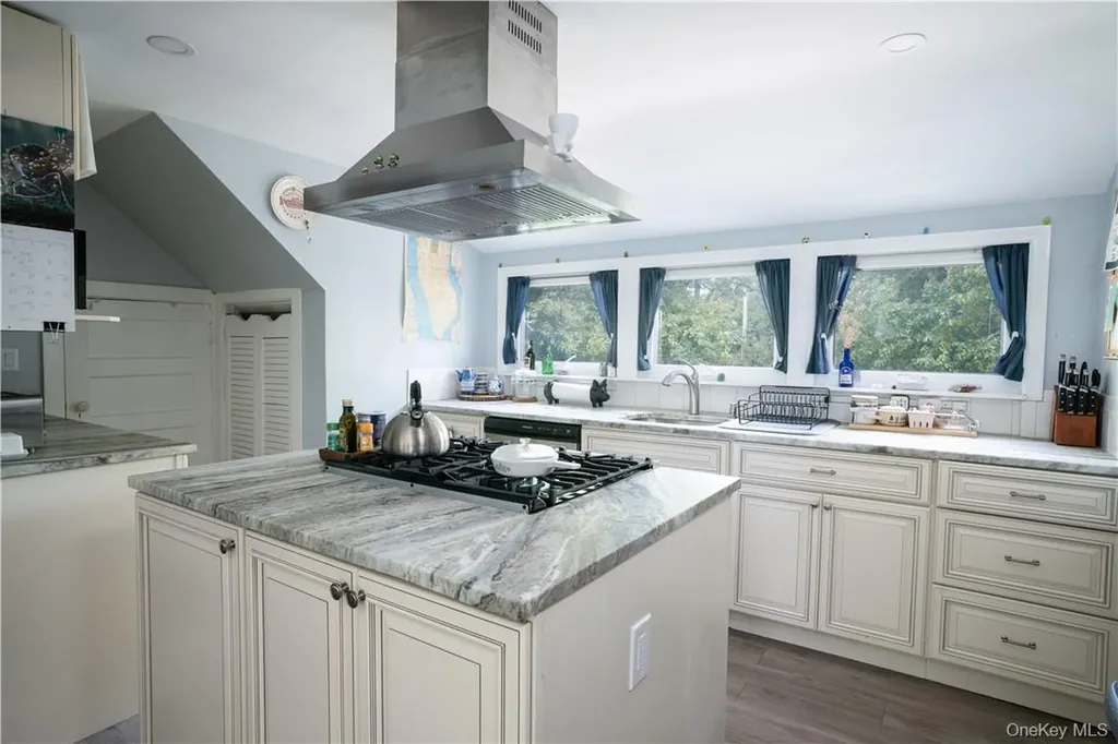 9 Voorhis Nyack NY 10960