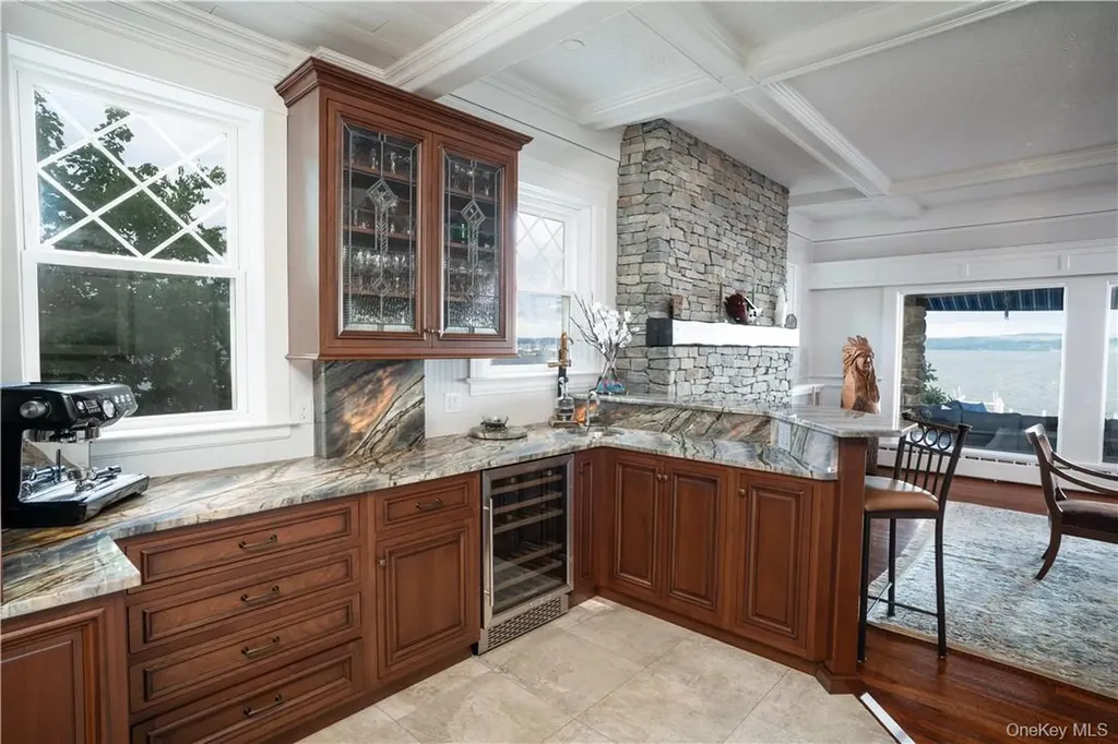 9 Voorhis Nyack NY 10960