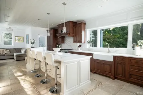 9 Voorhis Nyack NY 10960