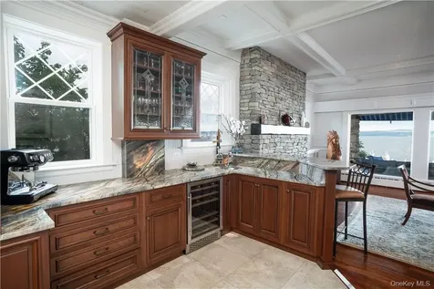 9 Voorhis Nyack NY 10960