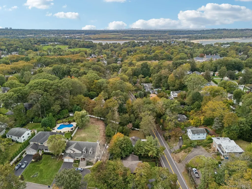 33 Scudders Lane Glen Head NY 11545