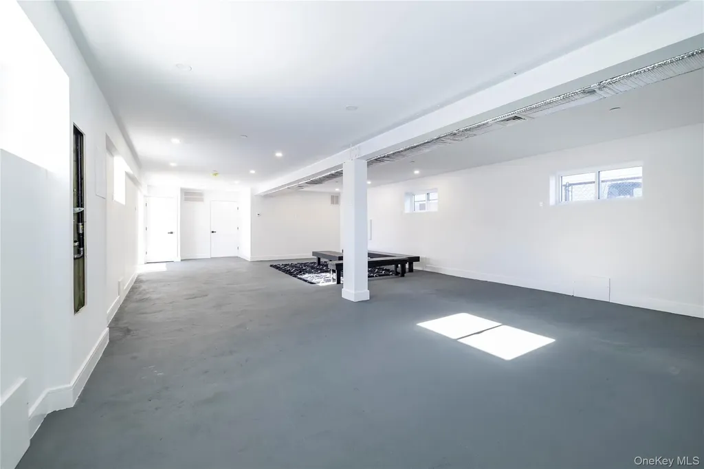 35 Ostend Road Island Park NY 11558
