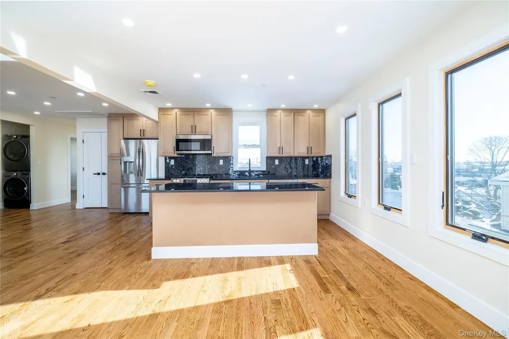 35 Ostend Road Island Park NY 11558