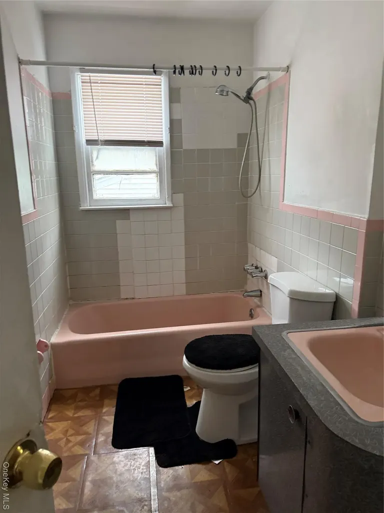 338 E Clinton Avenue Roosevelt NY 11575