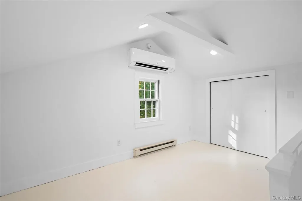 17 N Bishop Lane Southampton NY 11968