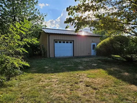 199 Shade Tree Lane Aquebogue NY 11931