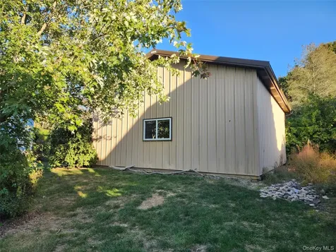 199 Shade Tree Lane Aquebogue NY 11931