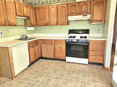 199 Shade Tree Lane Aquebogue NY 11931