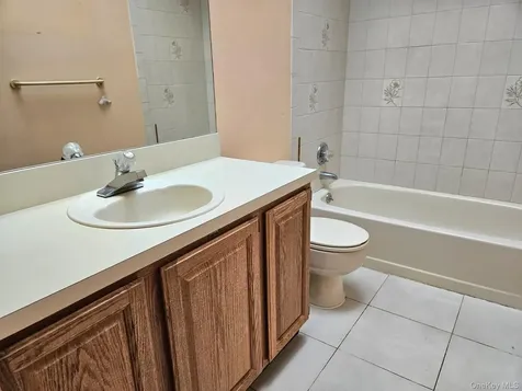 199 Shade Tree Lane Aquebogue NY 11931