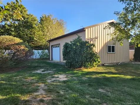 199 Shade Tree Lane Aquebogue NY 11931